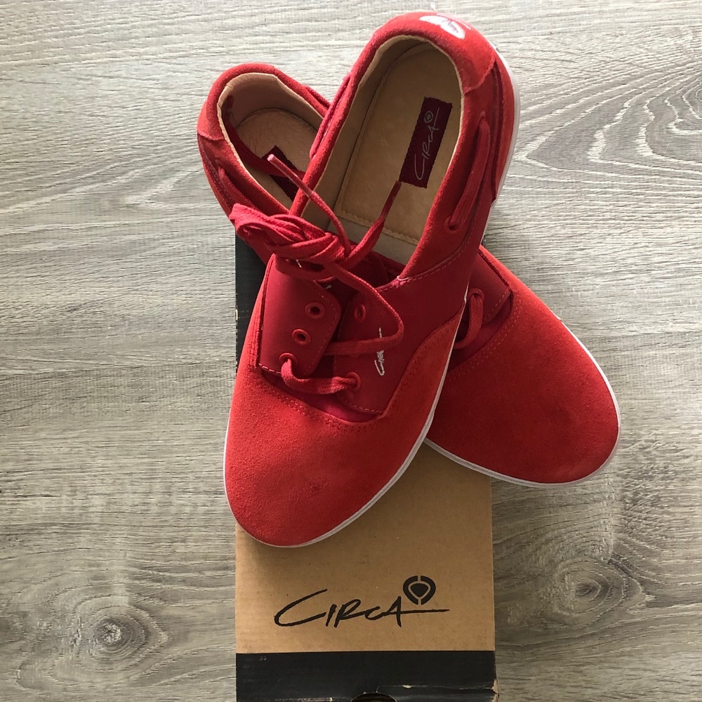 Circa, Valeo Sneaker New In Box